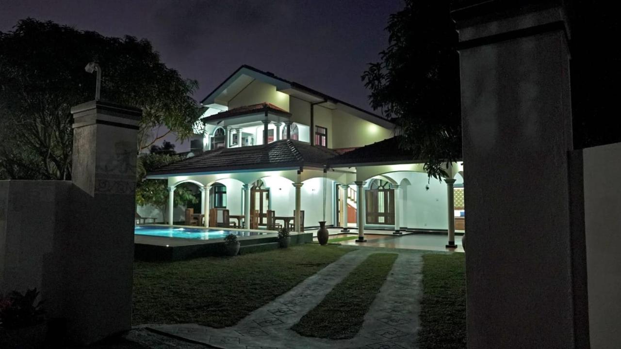 Sri Ra'Anana Villa Marawila Exterior foto