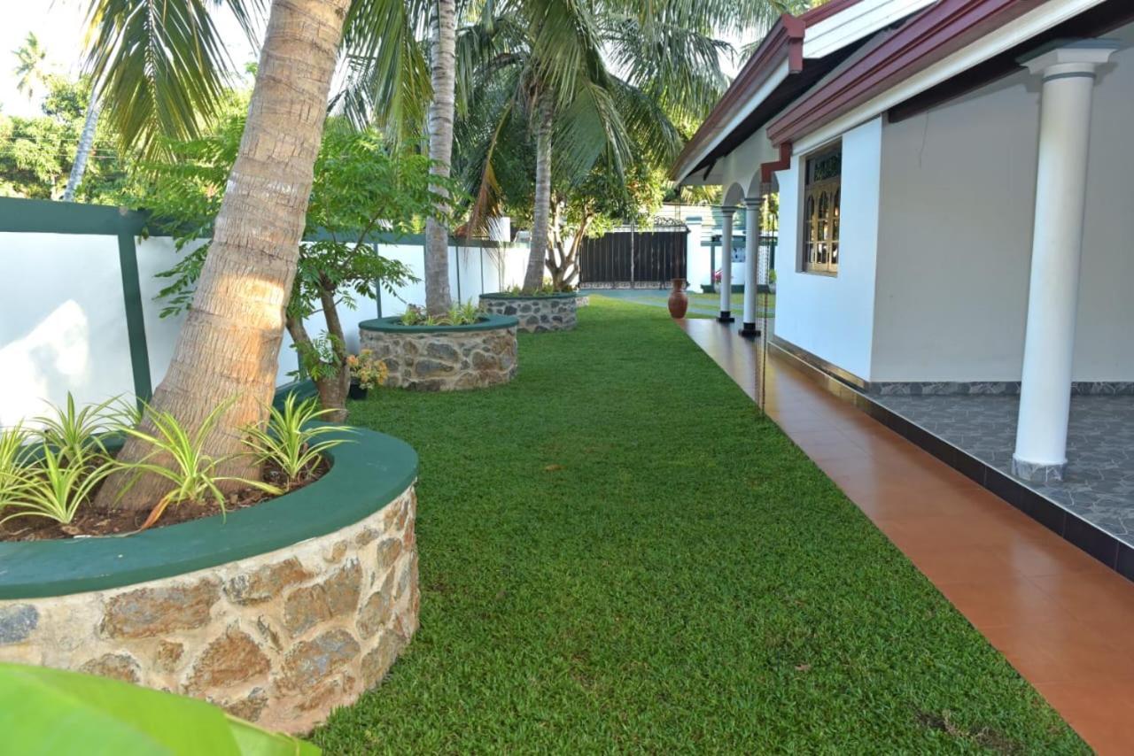 Sri Ra'Anana Villa Marawila Exterior foto